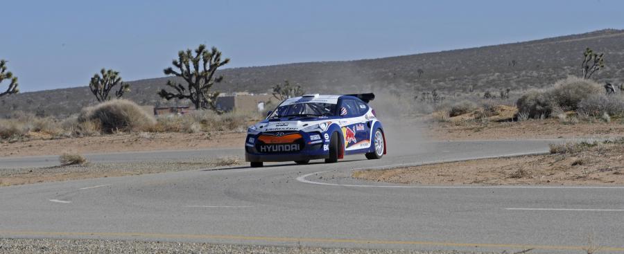  Hyundai Veloster Rally Car 2011 года  (фото 15 из 33)